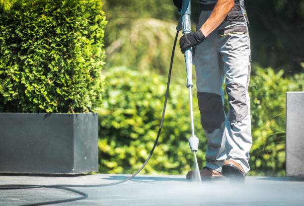 Best Pool Deck Cleaning  in Minoa, NY